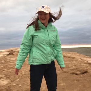 Meet your Posher, Carrie